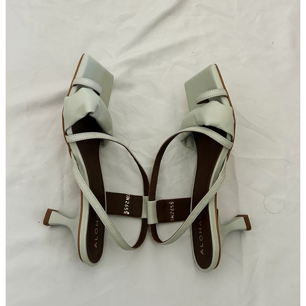 green alohas sandals - Picture 2 of 3